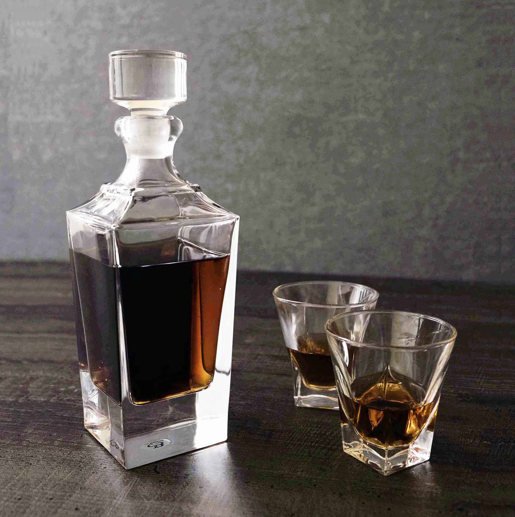 SERVICE À WHISKY 6 VERRES ET 1 CARAFE SELECTA TM